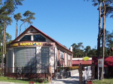 RELAKS база відпочинку літні будиночки сімейні номери нічліги відпочинок в Польщі Балтійське море Леба