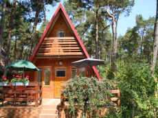 RELAKS база відпочинку літні будиночки сімейні номери нічліги відпочинок в Польщі Балтійське море Леба