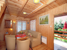 RELAKS база відпочинку літні будиночки сімейні номери нічліги відпочинок в Польщі Балтійське море Леба