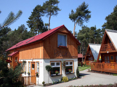 RELAKS база відпочинку літні будиночки сімейні номери нічліги відпочинок в Польщі Балтійське море Леба