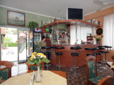 RELAKS база відпочинку літні будиночки сімейні номери нічліги відпочинок в Польщі Балтійське море Леба